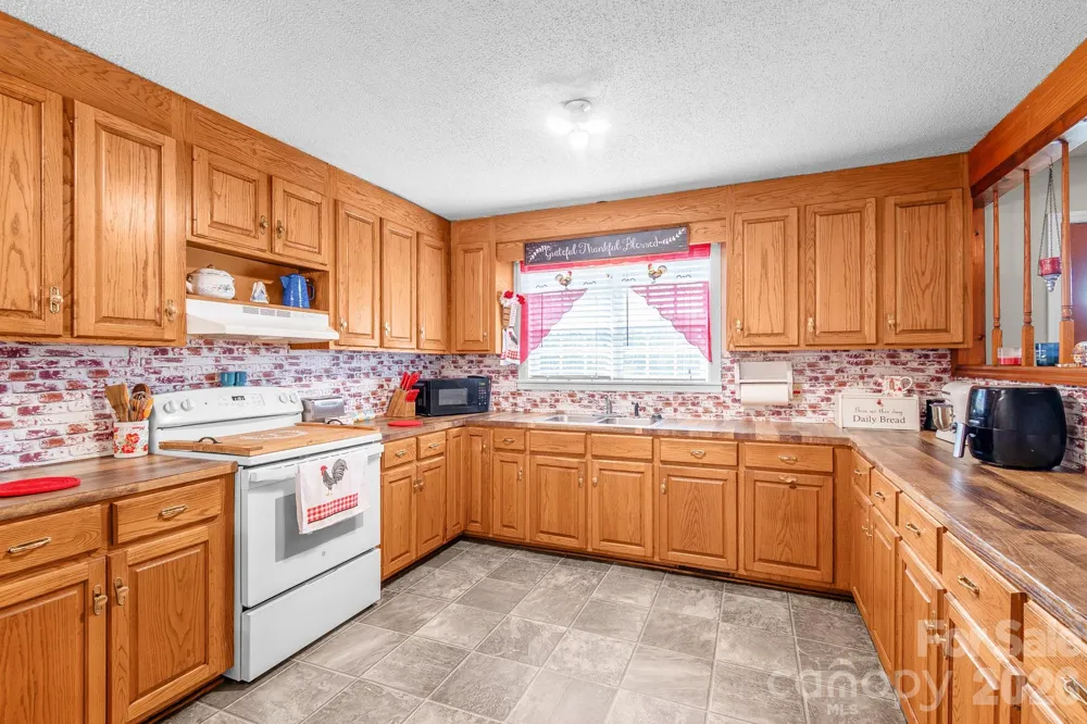 312 Sanders Road Pageland, SC 29728