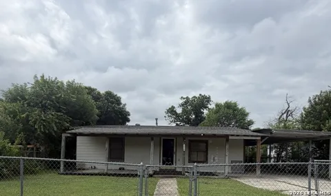 1210 W GERALD AVE