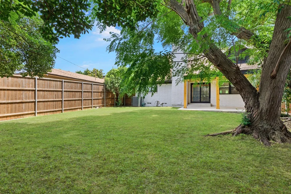 11022 Ferndale Dallas, TX 75238