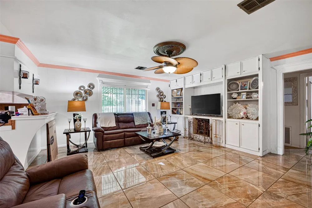 12511 Rubin Street Houston, TX 77047