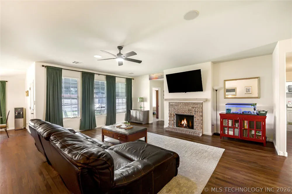 3341 S 208th EastAvenue Broken Arrow, OK 74014