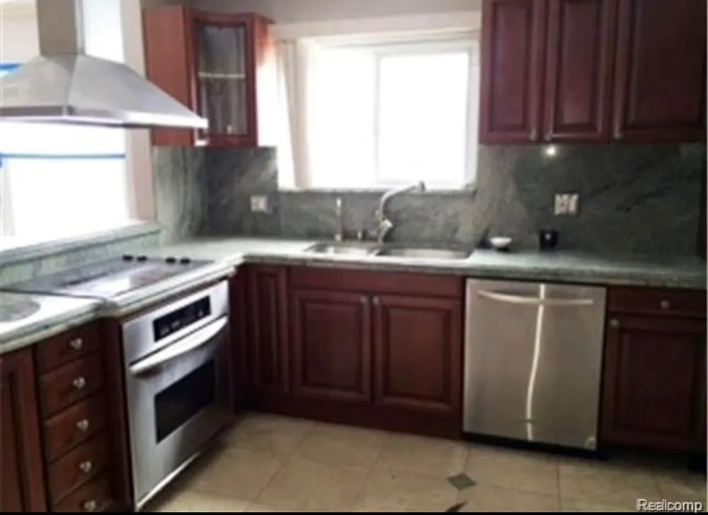 41757 Cherry Hill Road Novi City, MI 48375