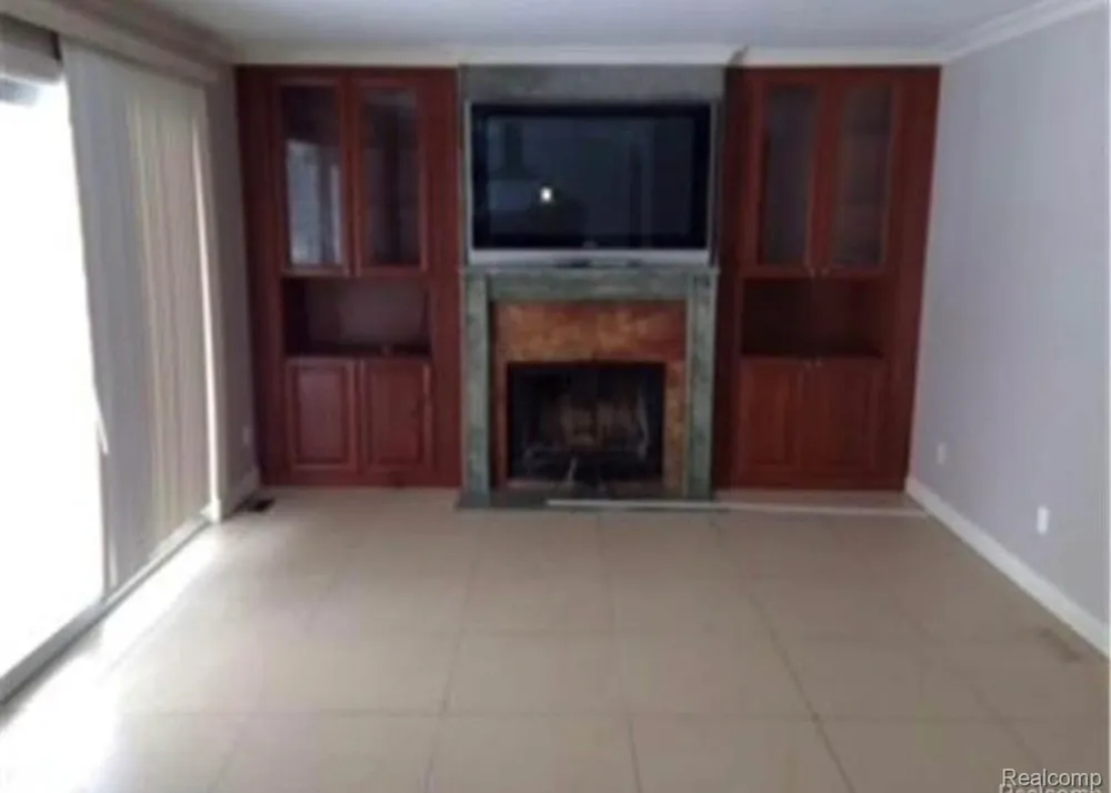 41757 Cherry Hill Road Novi City, MI 48375