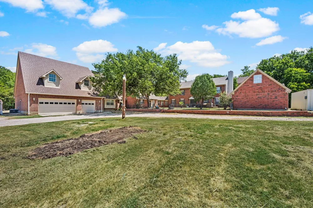 6942 Indian Wells Road Sanger, TX 76266