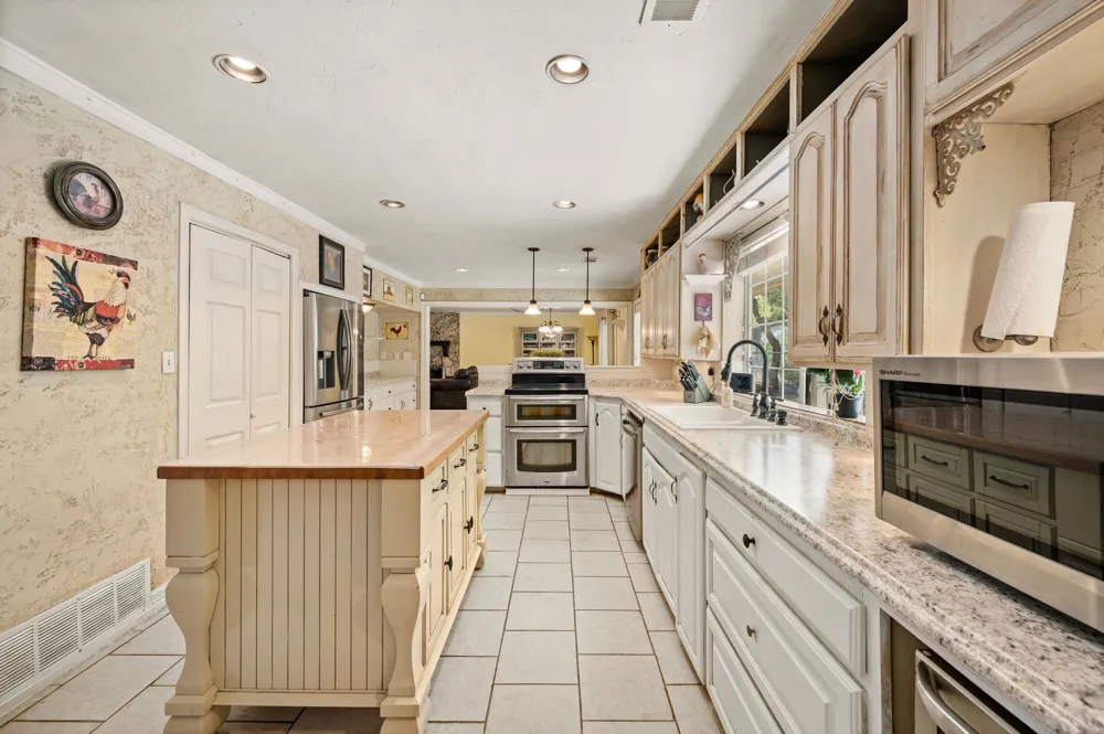 6942 Indian Wells Road Sanger, TX 76266