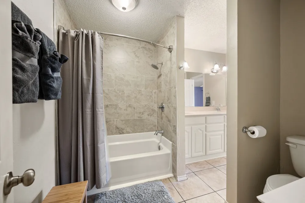 6942 Indian Wells Road Sanger, TX 76266