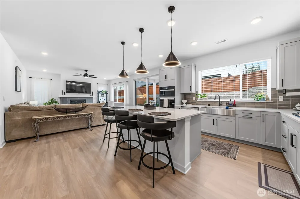 15310 204th Avenue E Bonney Lake, WA 98391