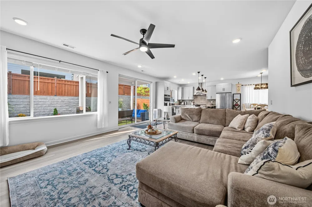15310 204th Avenue E Bonney Lake, WA 98391