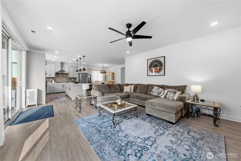 15310 204th Avenue E Bonney Lake, WA 98391