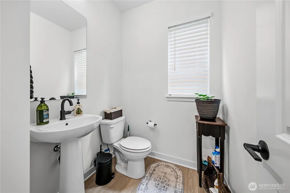 15310 204th Avenue E Bonney Lake, WA 98391