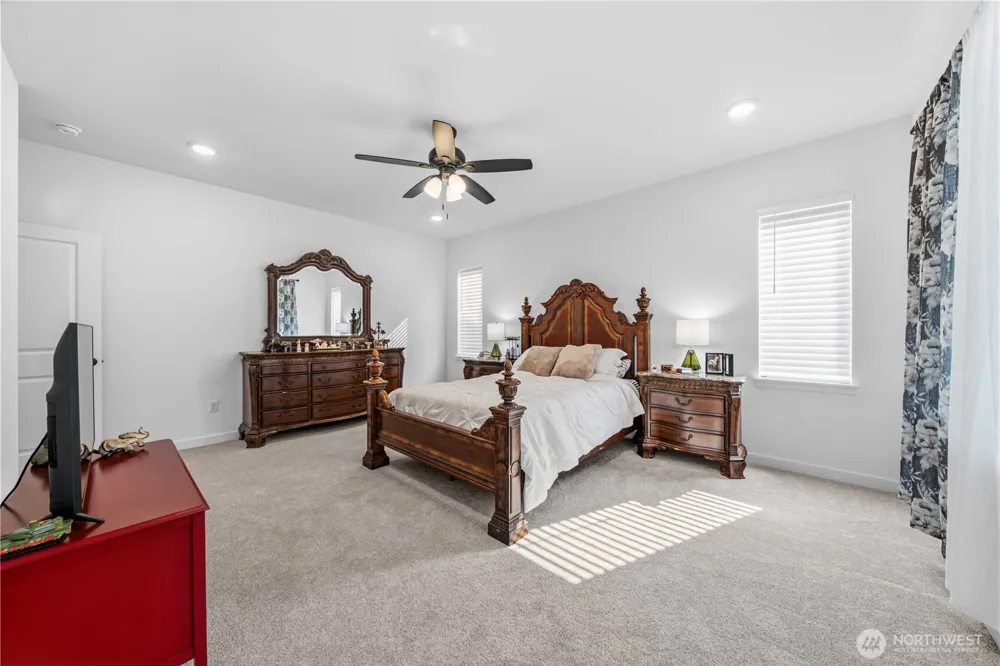 15310 204th Avenue E Bonney Lake, WA 98391