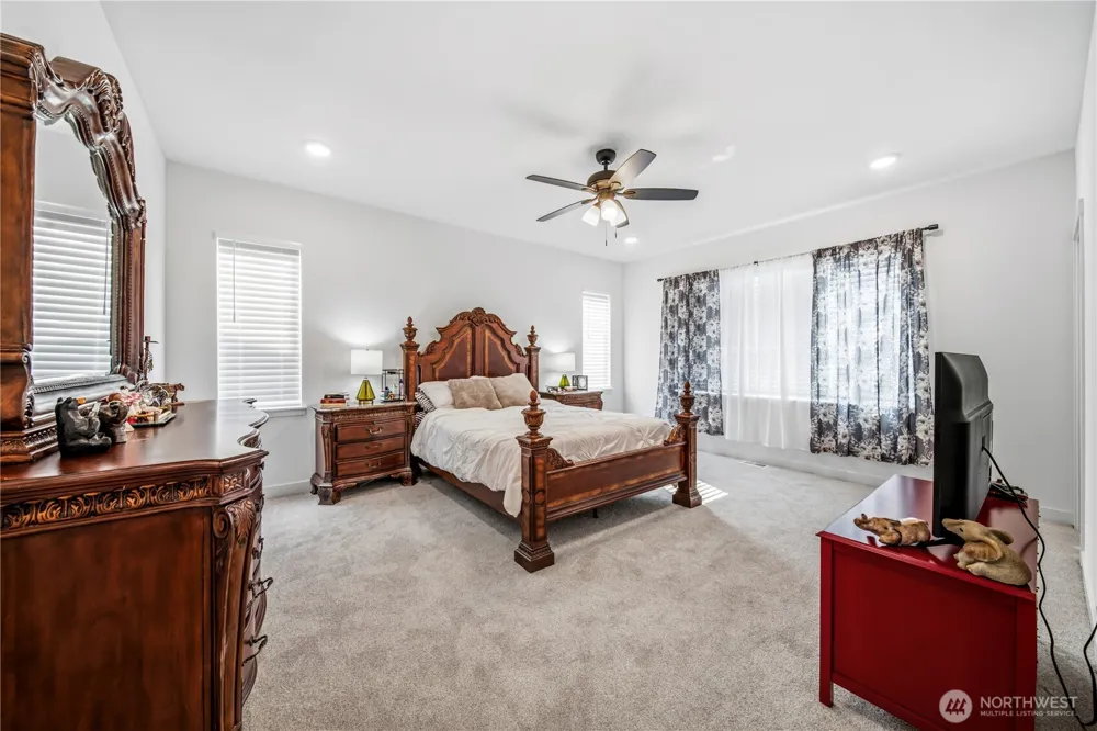 15310 204th Avenue E Bonney Lake, WA 98391