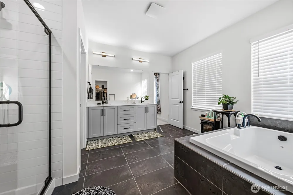 15310 204th Avenue E Bonney Lake, WA 98391
