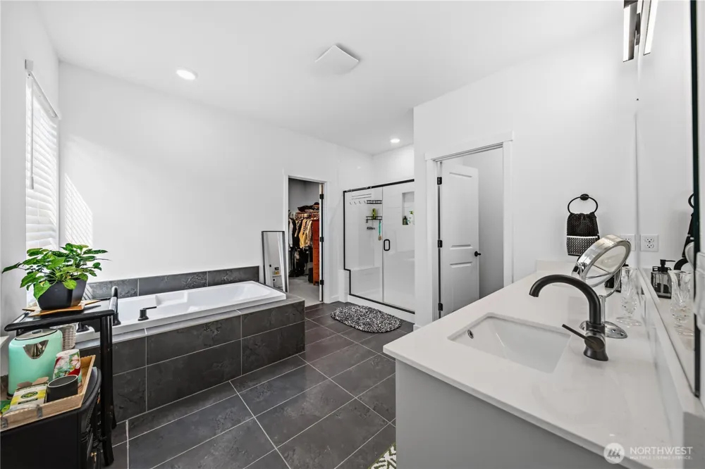 15310 204th Avenue E Bonney Lake, WA 98391