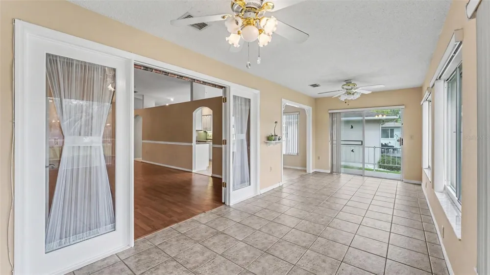 2191 SILVER RE DRIVE Lakeland, FL 33810