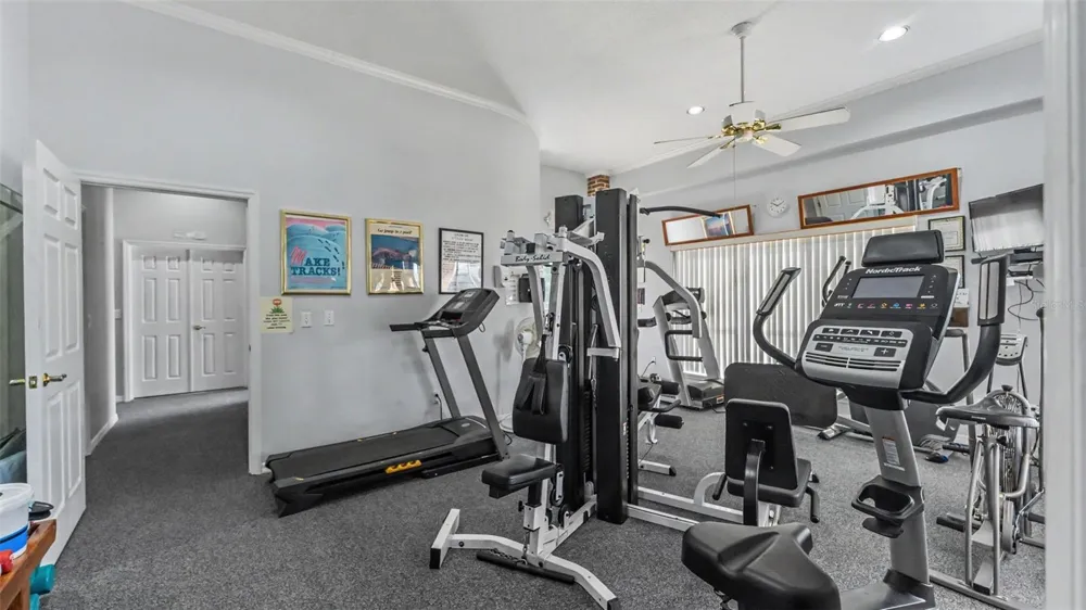 2191 SILVER RE DRIVE Lakeland, FL 33810