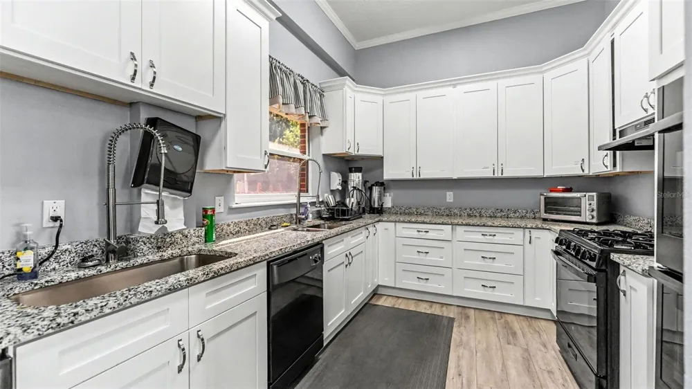 2191 SILVER RE DRIVE Lakeland, FL 33810
