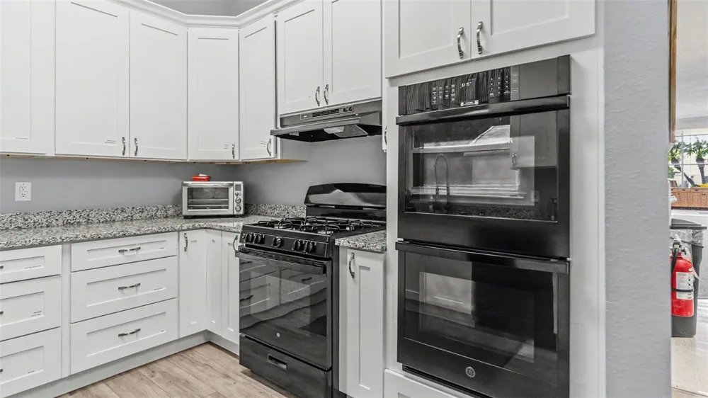 2191 SILVER RE DRIVE Lakeland, FL 33810