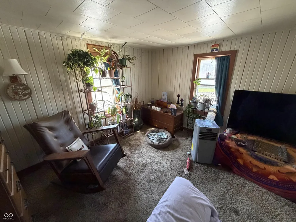 2432 Main Street Anderson, IN 46016