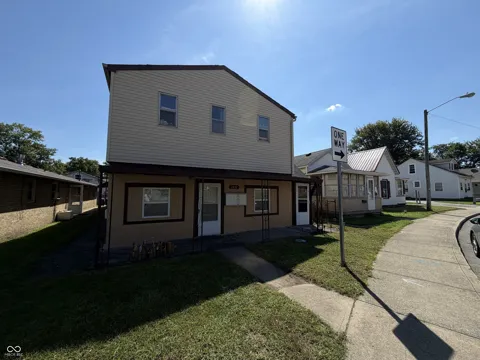 2432 Main Street
