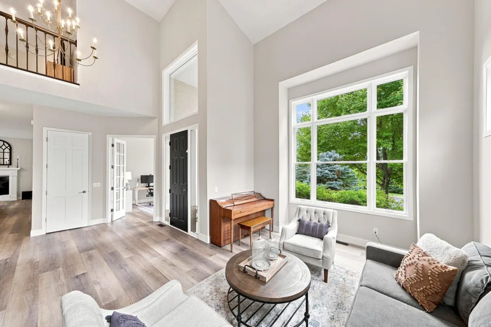 6865 Sapphire Lane Chanhassen, MN 55317