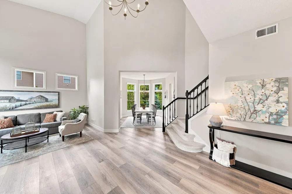 6865 Sapphire Lane Chanhassen, MN 55317