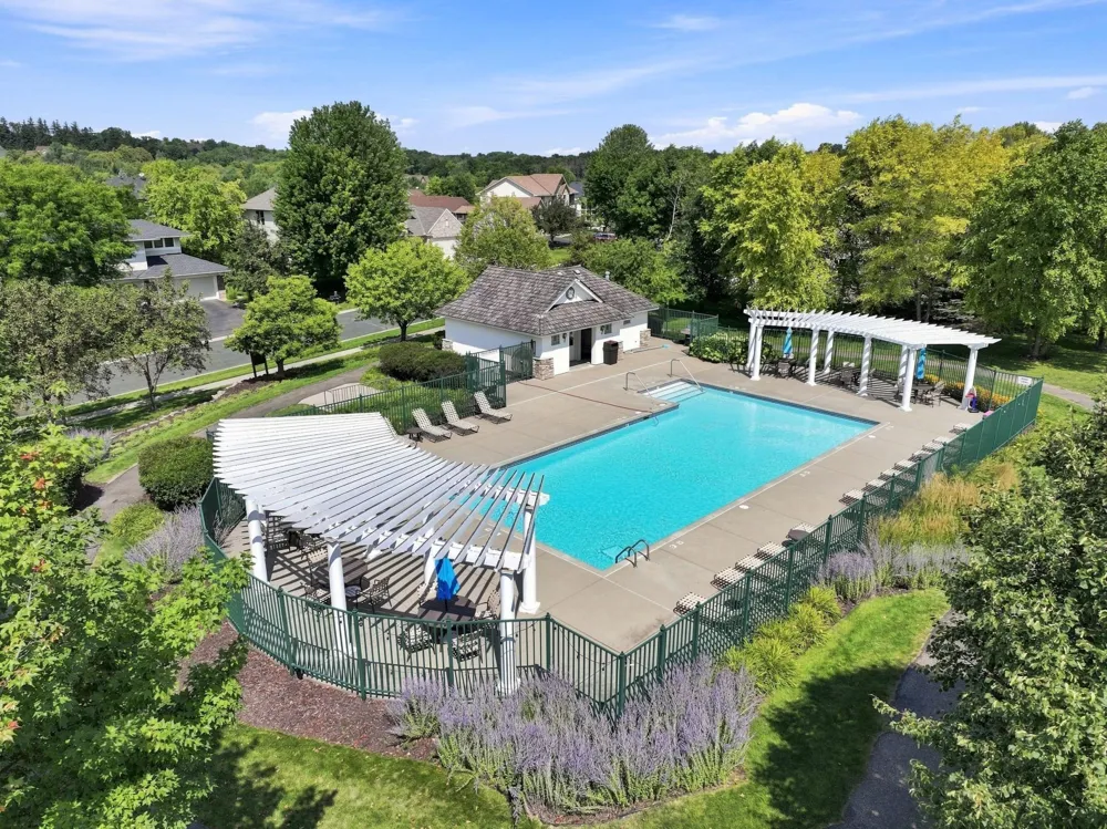 6865 Sapphire Lane Chanhassen, MN 55317