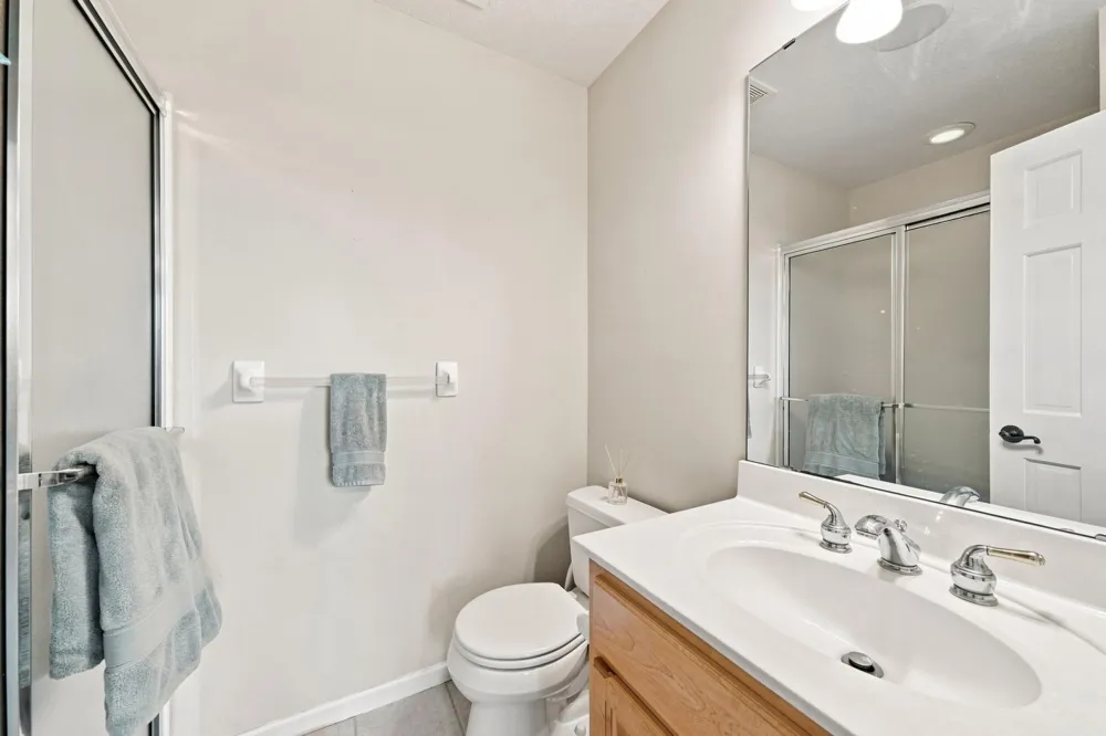 6865 Sapphire Lane Chanhassen, MN 55317