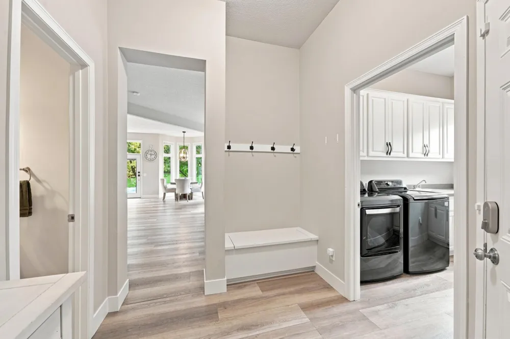 6865 Sapphire Lane Chanhassen, MN 55317