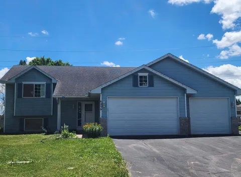 6259 Forest Boulevard Trail
