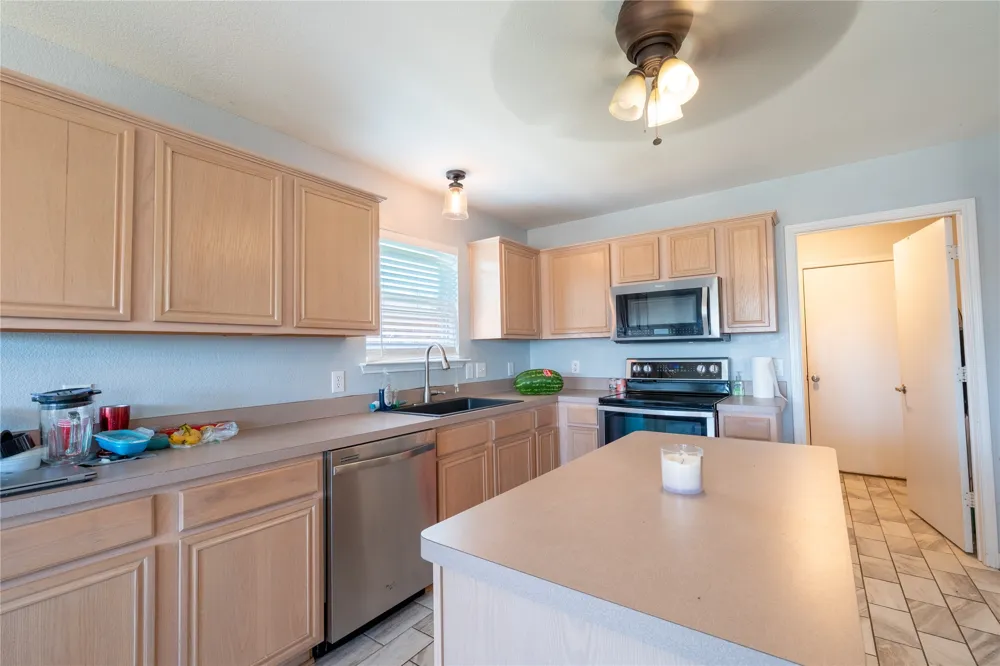 704 Nancy Drive Royse City, TX 75189