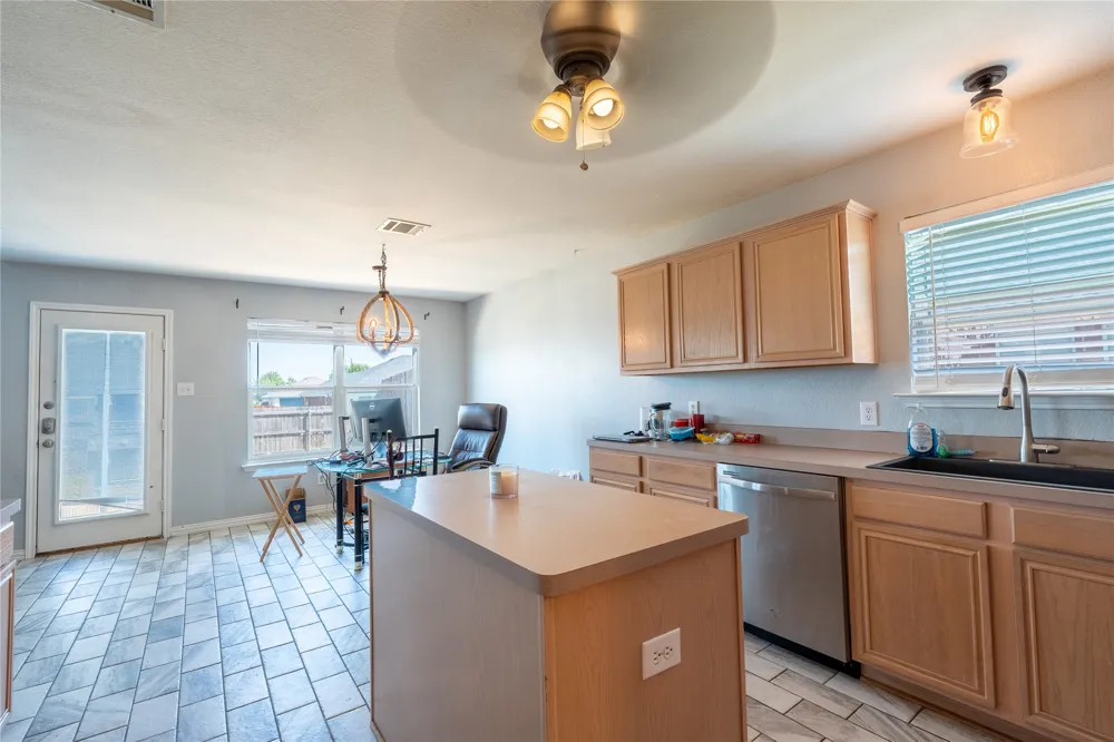 704 Nancy Drive Royse City, TX 75189