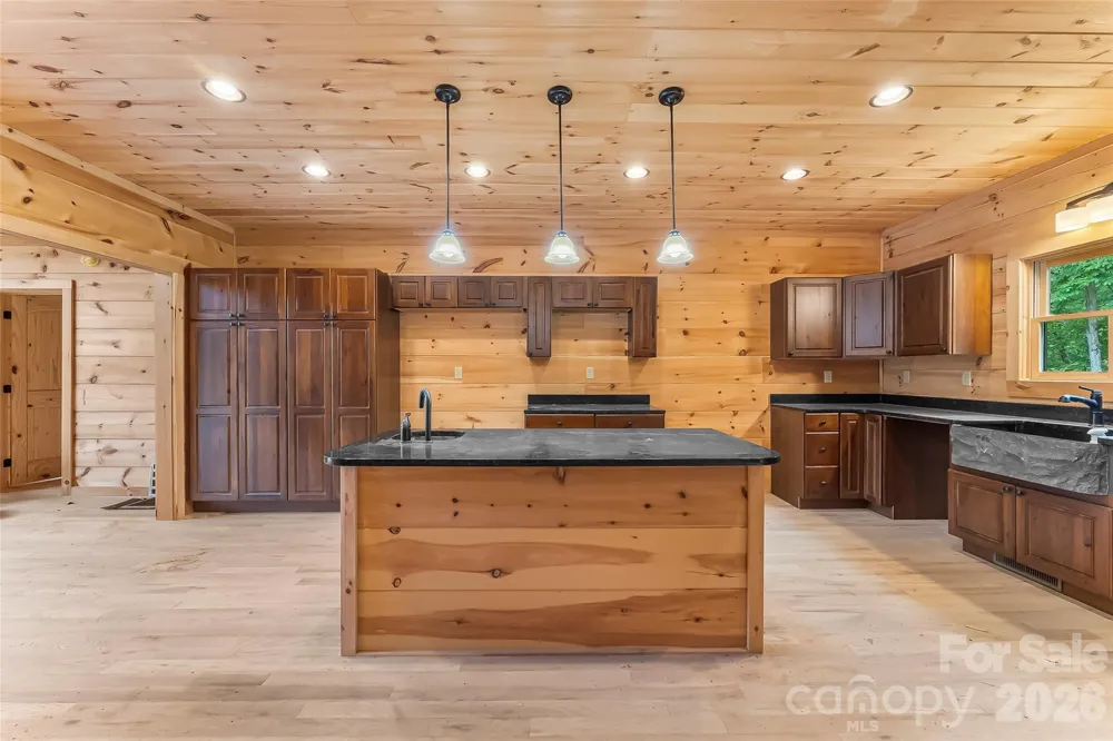 266 Potomac Falls Drive Black Mountain, NC 28711
