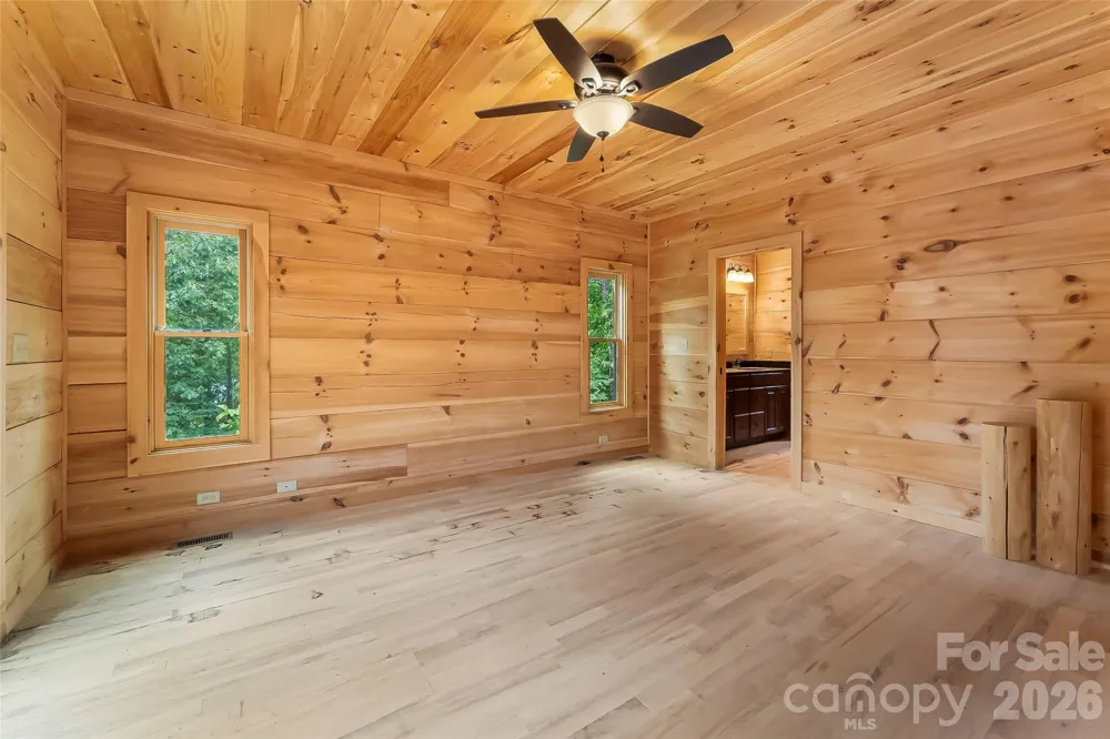266 Potomac Falls Drive Black Mountain, NC 28711