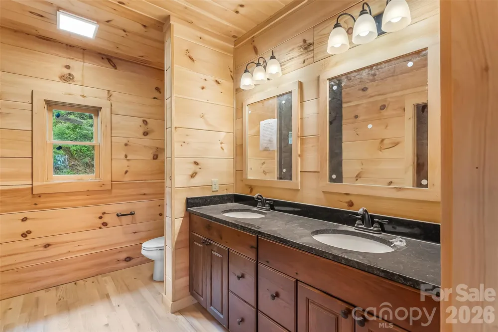 266 Potomac Falls Drive Black Mountain, NC 28711
