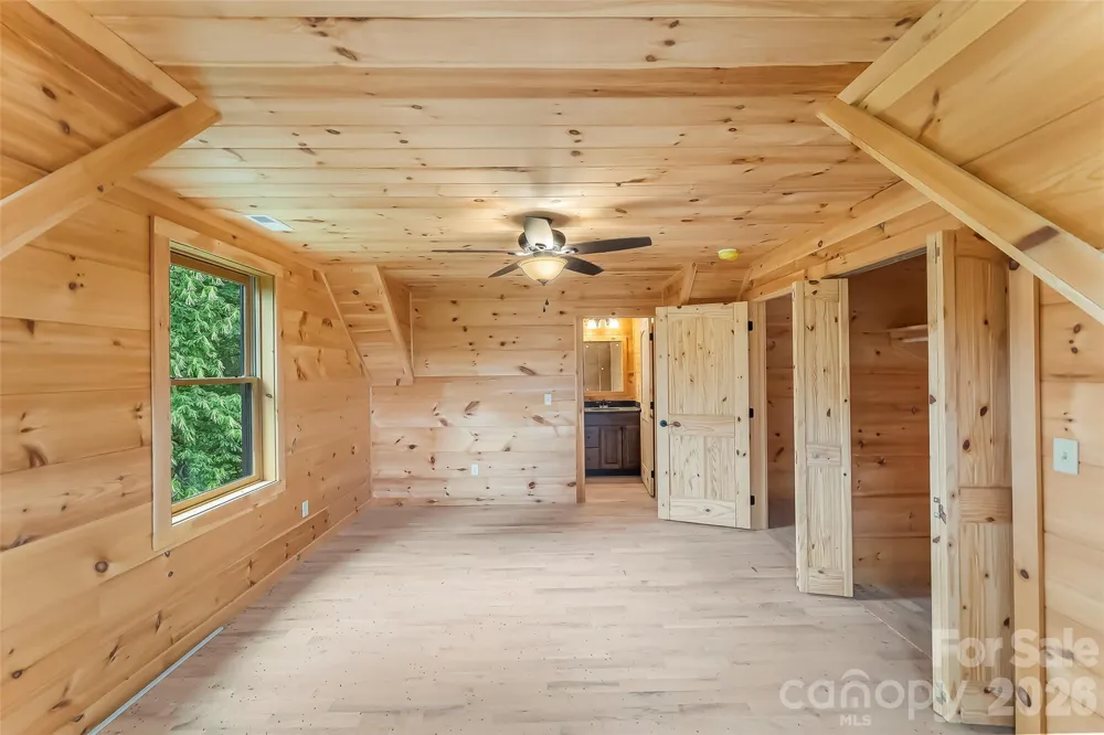 266 Potomac Falls Drive Black Mountain, NC 28711