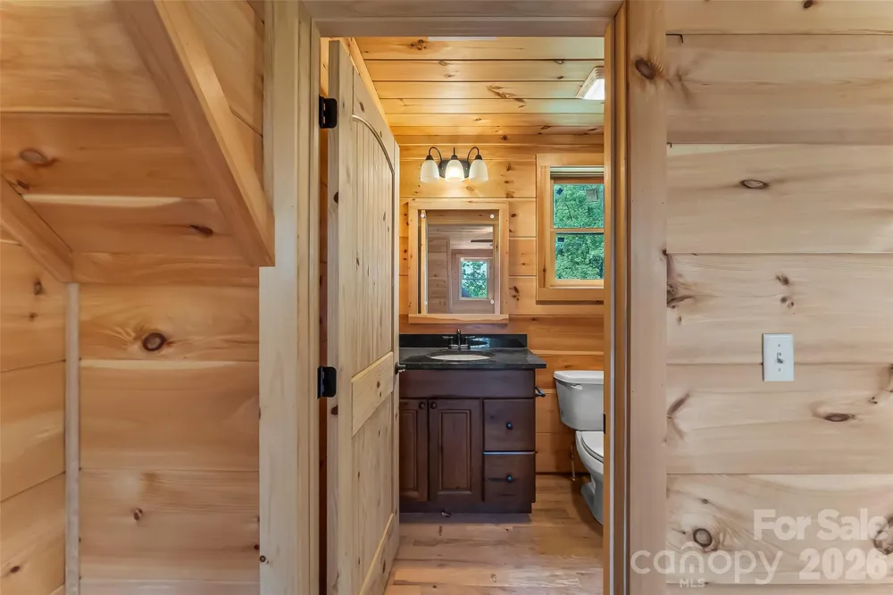 266 Potomac Falls Drive Black Mountain, NC 28711