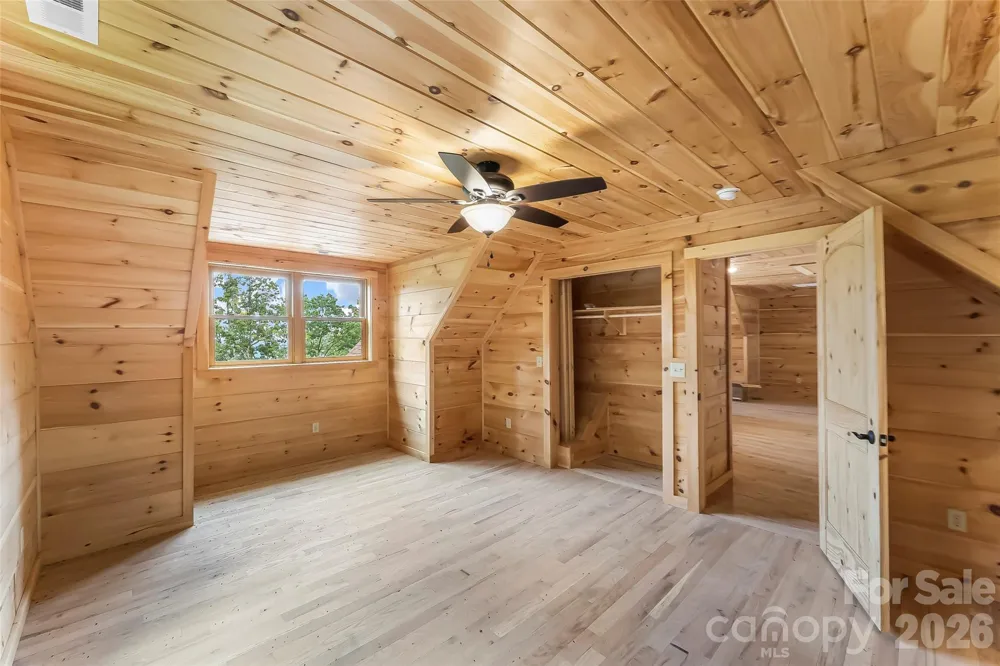 266 Potomac Falls Drive Black Mountain, NC 28711