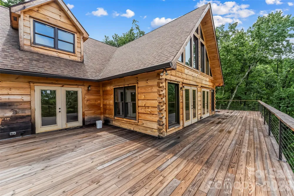 266 Potomac Falls Drive Black Mountain, NC 28711