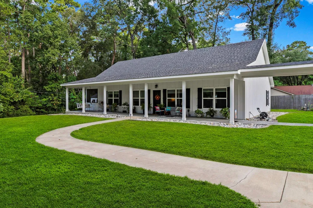 1012 W Jones Street Livingston, TX 77351