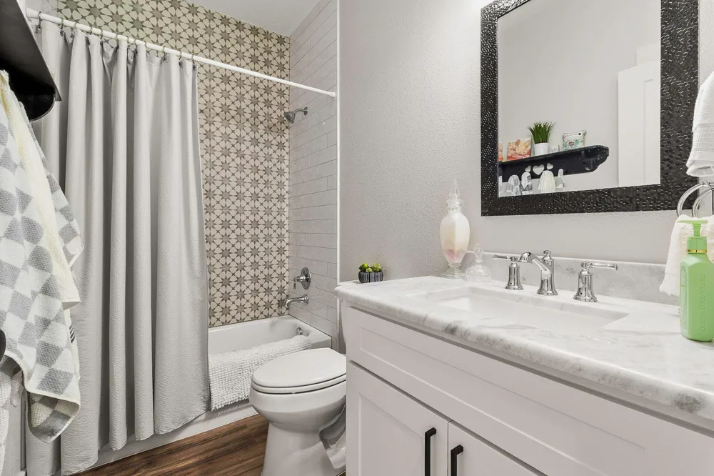 1012 W Jones Street Livingston, TX 77351