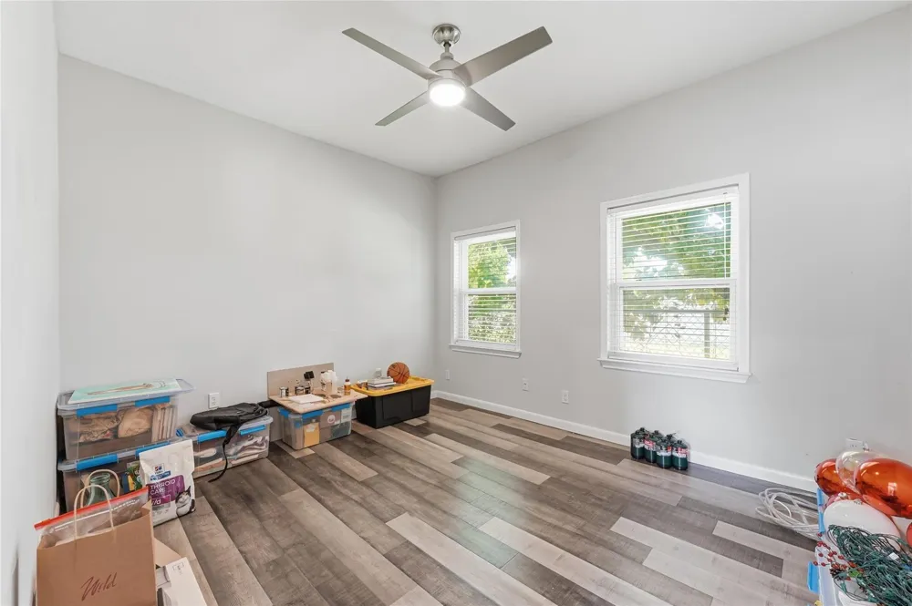 202 E 34th Street Houston, TX 77018