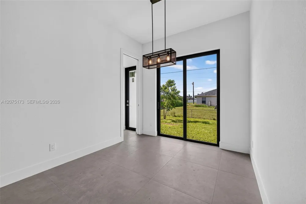1728 KISMET PKWY W Cape Coral, FL 33993