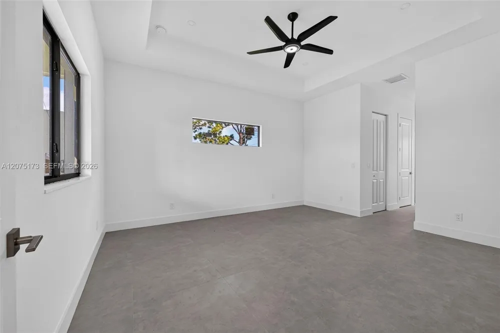 1728 KISMET PKWY W Cape Coral, FL 33993
