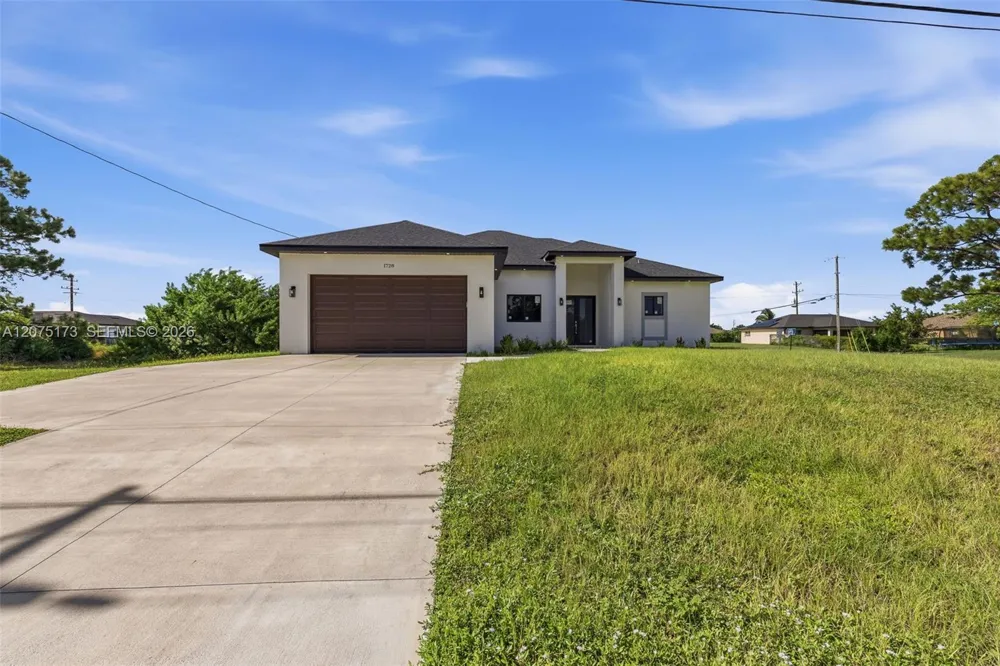 1728 KISMET PKWY W Cape Coral, FL 33993