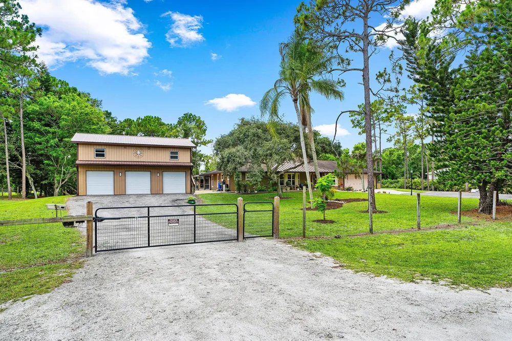 14732 63rd Court Loxahatchee, FL 33470