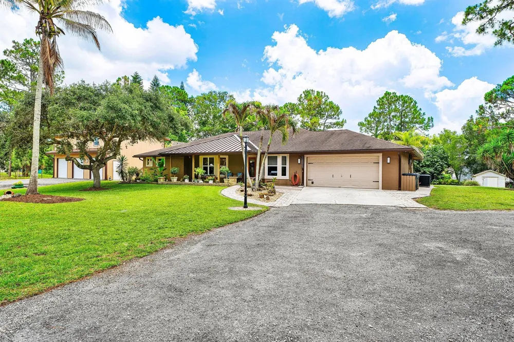 14732 63rd Court Loxahatchee, FL 33470