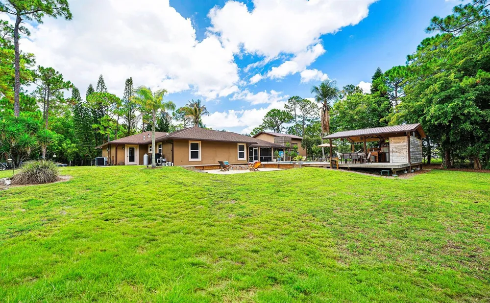 14732 63rd Court Loxahatchee, FL 33470