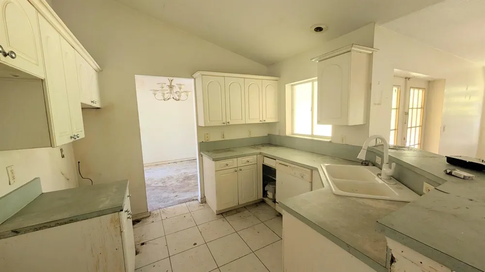 2501 Iroquois Avenue Fort Pierce, FL 34946