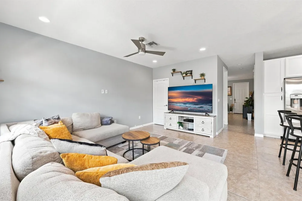 4585 Tara Cove Way West Palm Beach, FL 33417